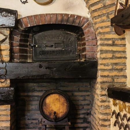 Santo'S House Luxury - Idromassaggio E Doccia Emozionale Villa Santo Stefano di Sessanio Kültér fotó