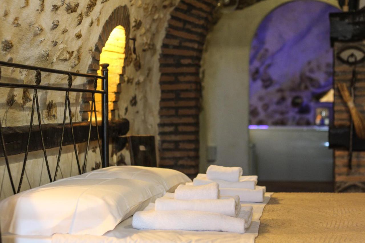 Santo'S House Luxury - Idromassaggio E Doccia Emozionale Villa Santo Stefano di Sessanio Kültér fotó