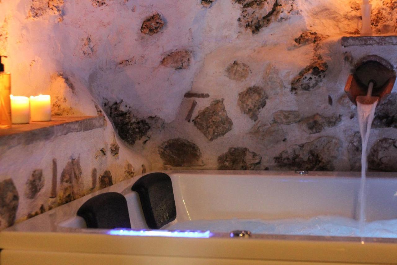 Santo'S House Luxury - Idromassaggio E Doccia Emozionale Villa Santo Stefano di Sessanio Kültér fotó