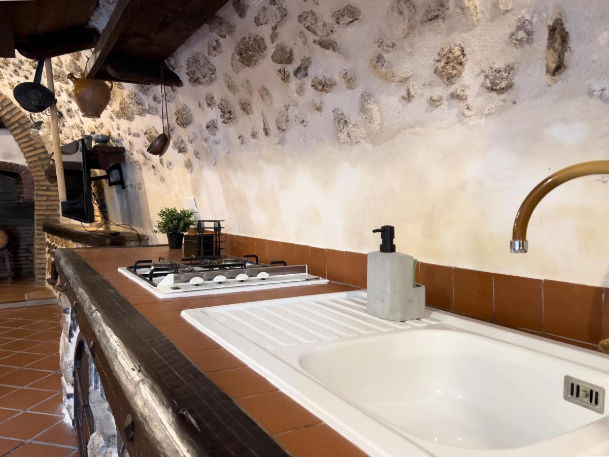 Santo'S House Luxury - Idromassaggio E Doccia Emozionale Villa Santo Stefano di Sessanio Kültér fotó